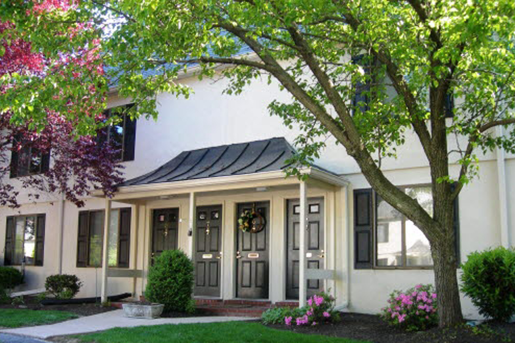 Devon Green Condominiums, 411 Conestoga Road, Devon, PA 19333